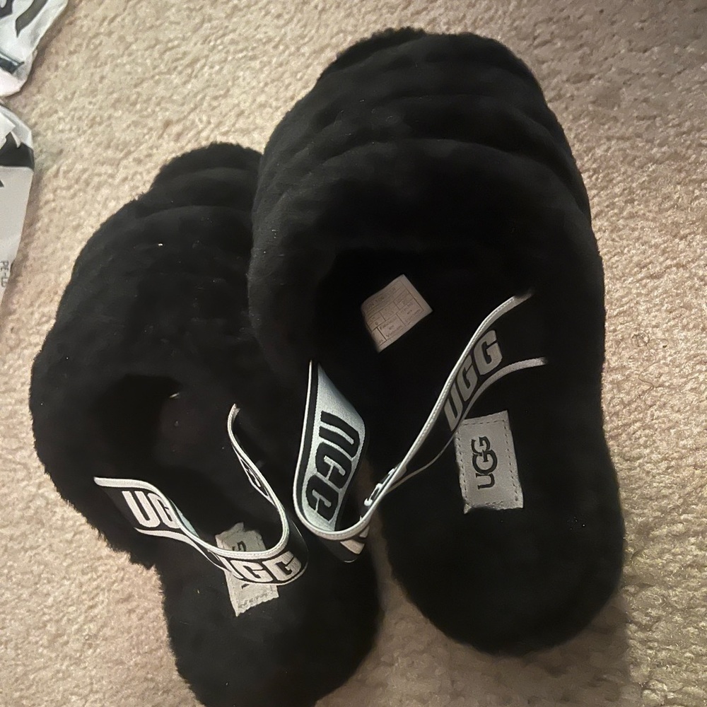 Black ugg slippers